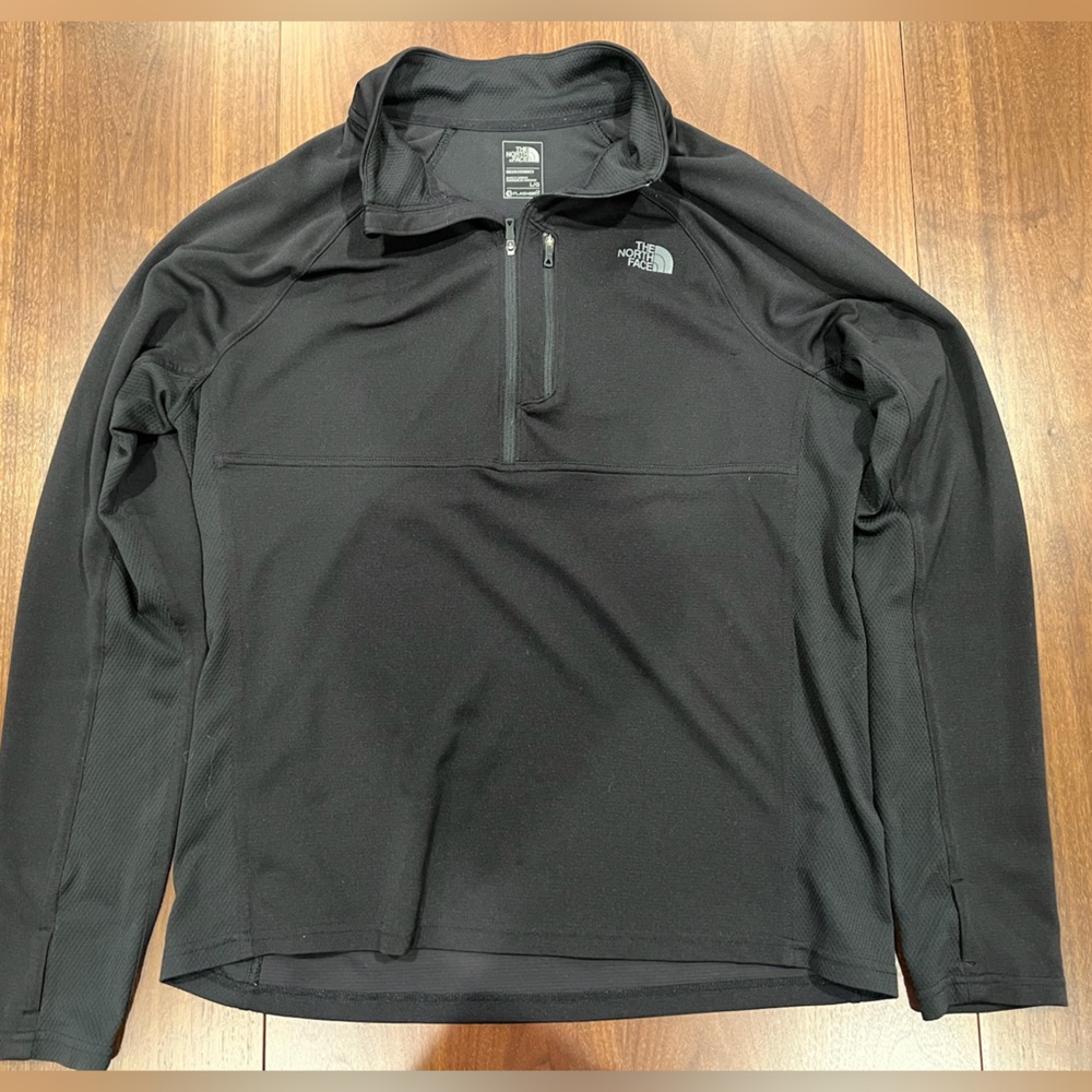 Men’s The North Face black pullover